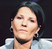 Віце-прем`єр, звинувачений у сексуальних домаганнях, здає ДНК (фото)