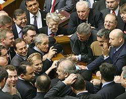 В ВР объявлен перерыв по требованию БЮТ и Нашей Украины (обновлено)