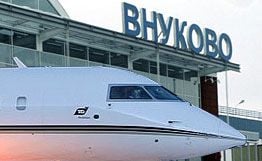 Разбившиеся в аэропорту Внуково летчики впали в кому