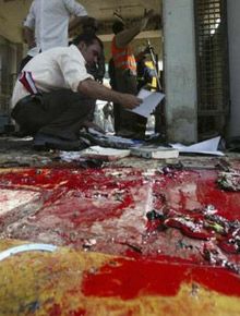 Смертник висадив 40 чоловік в багдадській школі (13 фото)