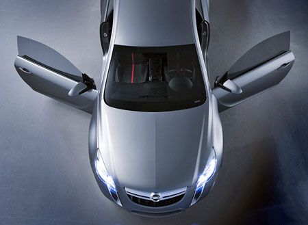 В Женеве Opel представит прототип большого купе (фоторепортаж)