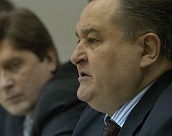 Євген Марчук ділиться своїми міркуваннями щодо реформування СБУ на прес-конференції ”Українського форуму”. Київ, 5 березня