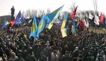 Митинг у памятника Т.Шевченко, посвященный 193-й годовщине со дня его рождения в Киеве 