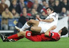 Удар Фігу обірвав кар`єру іспанського футболіста (фото)