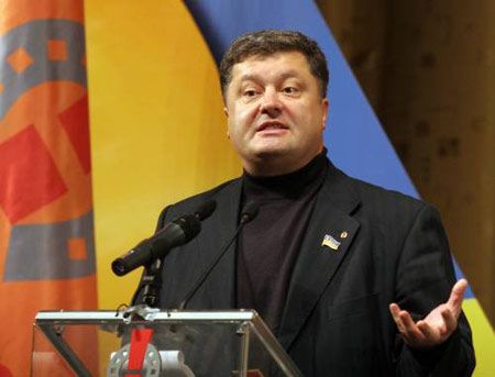 Ющенко поставил требования Януковичу, расцеловал Кириленко и бабу Параску