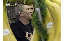 Паника на Житнем рынке: Черновецкий перебил всю торговлю (фоторепортаж)