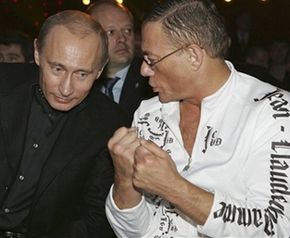 Путин ”засветился” на турнире рядом с Ван Даммом (фото)