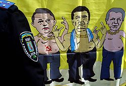 Карикатурне зображення Петра Симоненка, Віктора Януковича та Олександра Мороза 