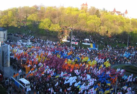 Акция объединенной оппозиции на Европейской площади. Фото Натальи Давиденко/УНИАН