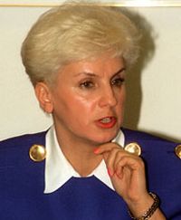 Під час обшуку у власній квартирі застрелилася колишній польський міністр