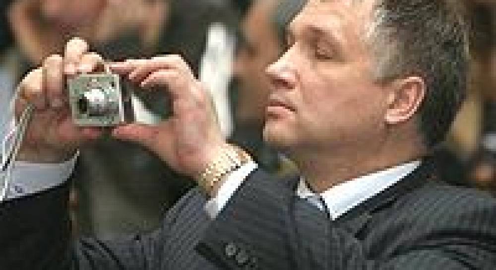Чому Президент не виконує рішення Верховного Суду?
