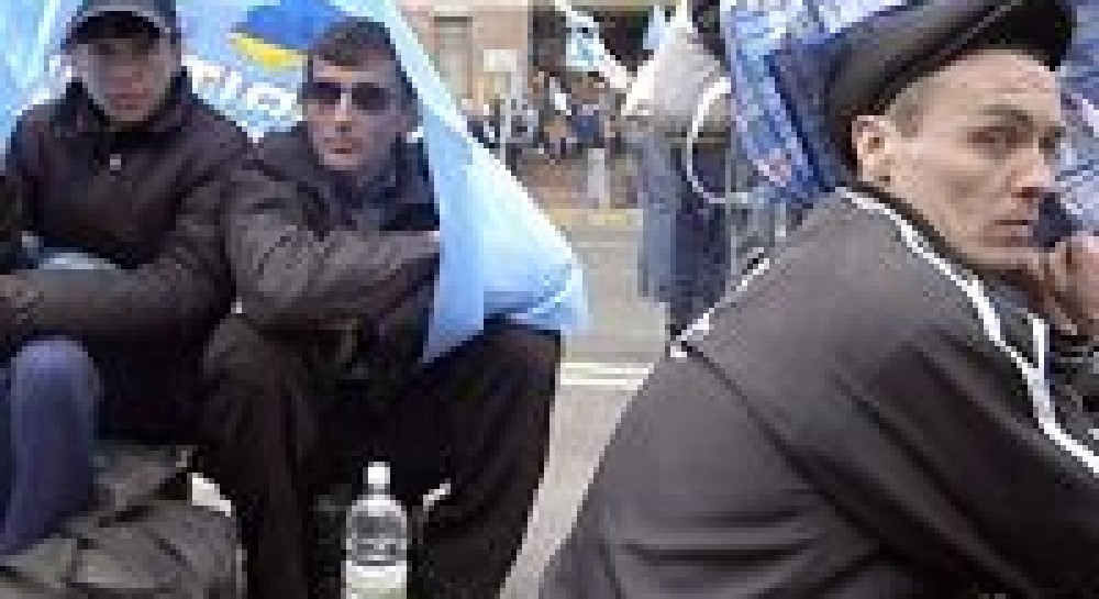 Червоні, білі та блакитні знову заблокували центр столиці (фоторепортаж)