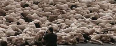 На площади Мехико разделись 18 тысяч человек (фото)