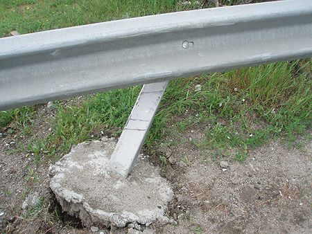 Фура опрокинула троллейбус: пострадали 7 человек (добавлены фото)