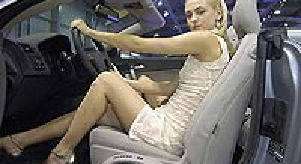 Kyiv Automotive Show: девушки, игрушки и... автомобили (фоторепортаж)