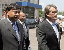 Віктор Ющенко, Лакшмі Міттал