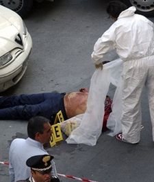 В Палермо убили ”крестного отца” коза ностра (фото)