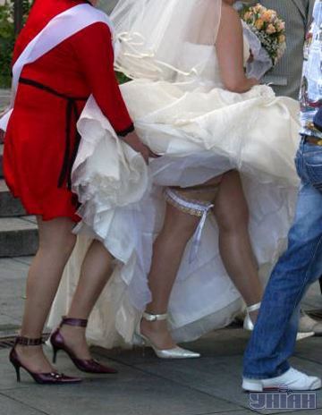 07.07.07 Україна пережила весільний бум (фоторепортаж)