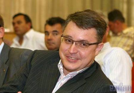 Народний депутат V скликання Олег Гуменюк під час засідання політради партії ”Наша Україна”, 12 липня 2007 р. Цього дня політрада партії ”Наша Україна” обрала Гуменюка головою виконкому.