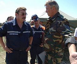 Вице-премьер-министр Александр Кузьмук во время ликвидации последствий аварии на Львовщине. 17 июля