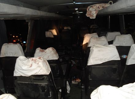 Аварія автобуса в Алушті: обшивку здерло разом з пасажирами (фото)