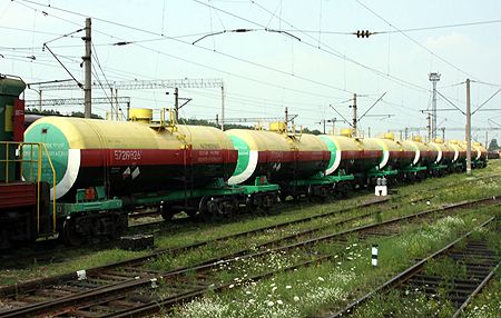 Журналісти виявили 9 цистерн з фосфором навпроти львівського готелю ”НТОН” (фото)