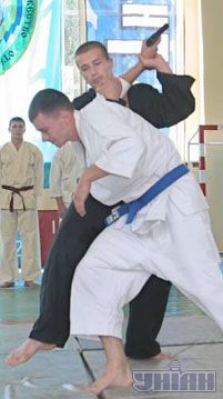 Украинские военные принимают участие в открытом чемпионате аэромобильных войск по рукопашному бою по случаю 15-й годовщины со дня создания аэромобильных войск ВСУ, 28 июля 2007 г.