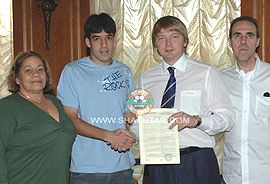 Шахтер подписал контракт с защитником сборной Бразилии (фото)