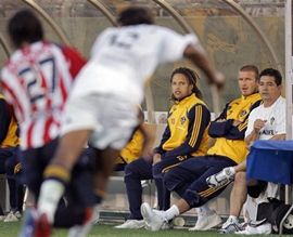 Бекхэм приносит пользу... даже сидя на скамейке