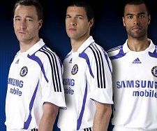 Челси представит последний комплект новой формы (фото)