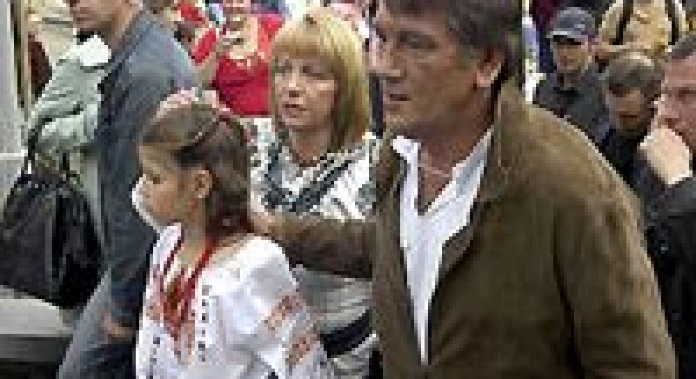 Чета Ющенко пришла в гости к Скрипке (фоторепортаж)