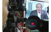 Б.Березовський: Київ і Москву порівняти неможливо - в Києві абсолютно інше повітря