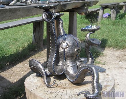 Такой подсвечник создаст романтичную атмосферу свидания с капитаном Немо