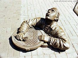 Бронзовий пам`ятник жабі стане в ряд з сантехніком, бичком і дачниками (фото)