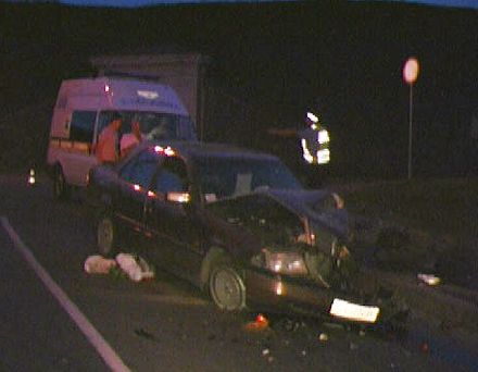 В Киеве не разминулись ”Порше-Кайен” и ”Мерседес” (фото)