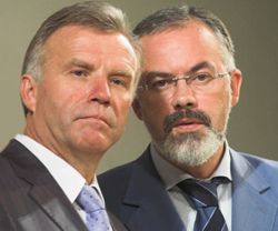 Станислав Николаенко и Дмитрий Табачник на открытии Всеукраинской выставки инновационных проектов в профессионально-техническом образовании. Киев, 28 августа