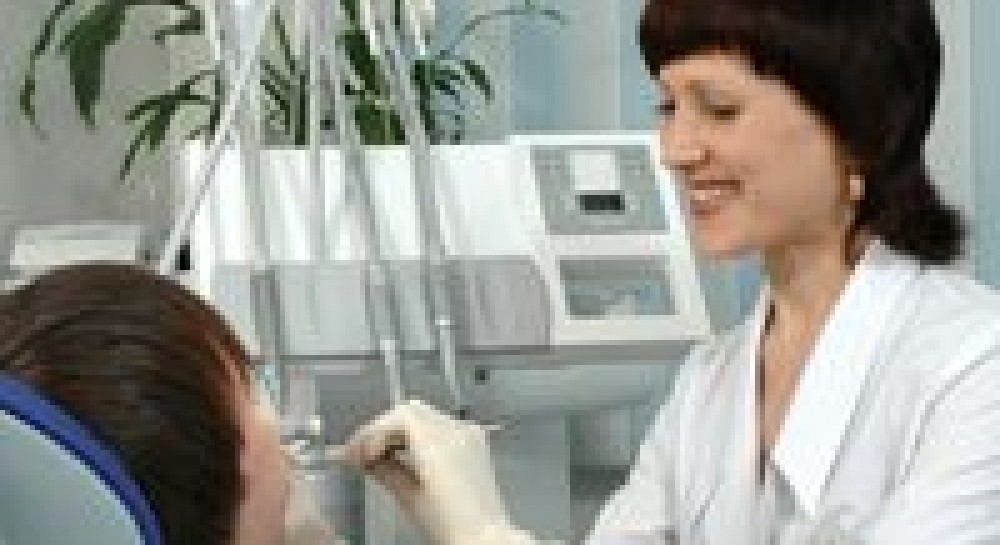 У приватні стоматологічні клініки можна влаштуватися без досвіду роботи