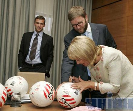 Катерина Ющенко та Андрій Шевченко презентують благодійну акцію (фото)