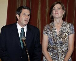 Сенатор штату Луїзіана Девід Віттер з дружиною. Фото АР