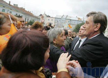 Ющенко: общие действия НУ-НС и БЮТ – залог нашей победы (3 фото)