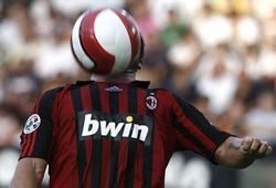 Неста спас «Милан» от позора