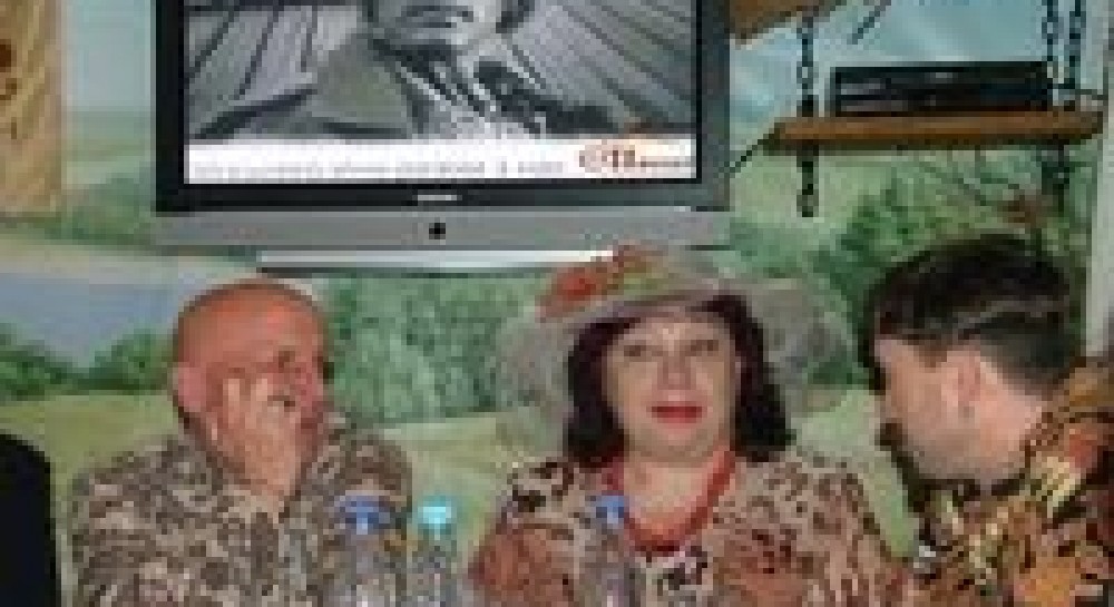Як українська кіноеліта день російського серіалу святкувала