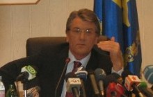 У жовтні до Криму прибуде Ющенко 