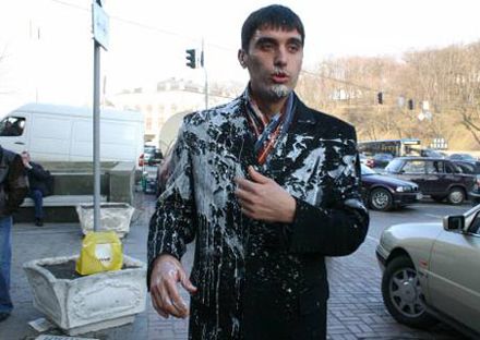 Пропал скандально известный секретарь Донецкого горсовета (добавлены фото)