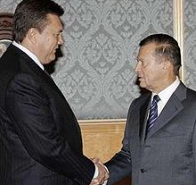 Виктор Янукович и Виктор Зубков. Фото Reuters