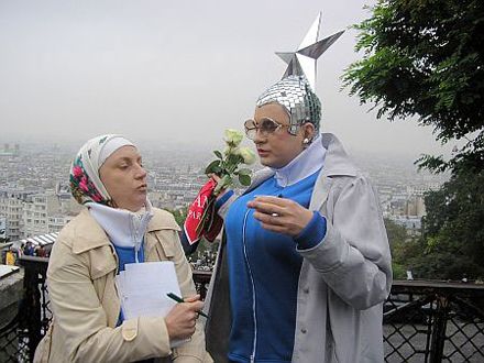 Ради Сердючки перегородили Эйфелеву башню (фоторепортаж)