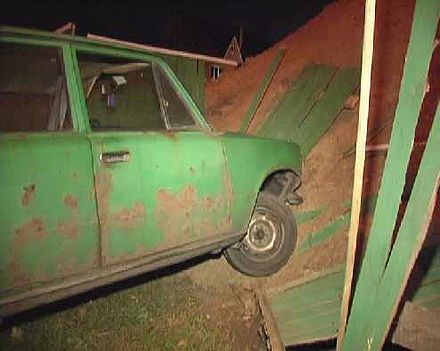 В Киеве столкнулись три авто и троллейбус (фоторепортаж)