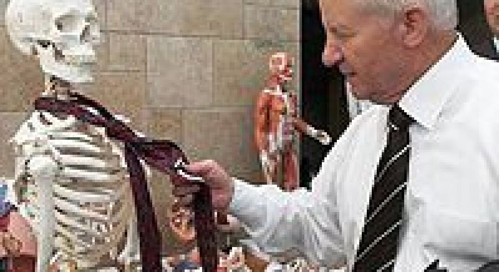 Выборы–2007: “воины света” пошли на “темных гоблинов”?