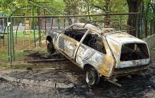 Викрадачі на «Таврії» врізалися у дитячий садок (фото)