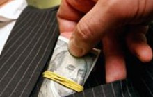 Сума середнього хабара в Україні зросла до 25-26 тисяч гривень